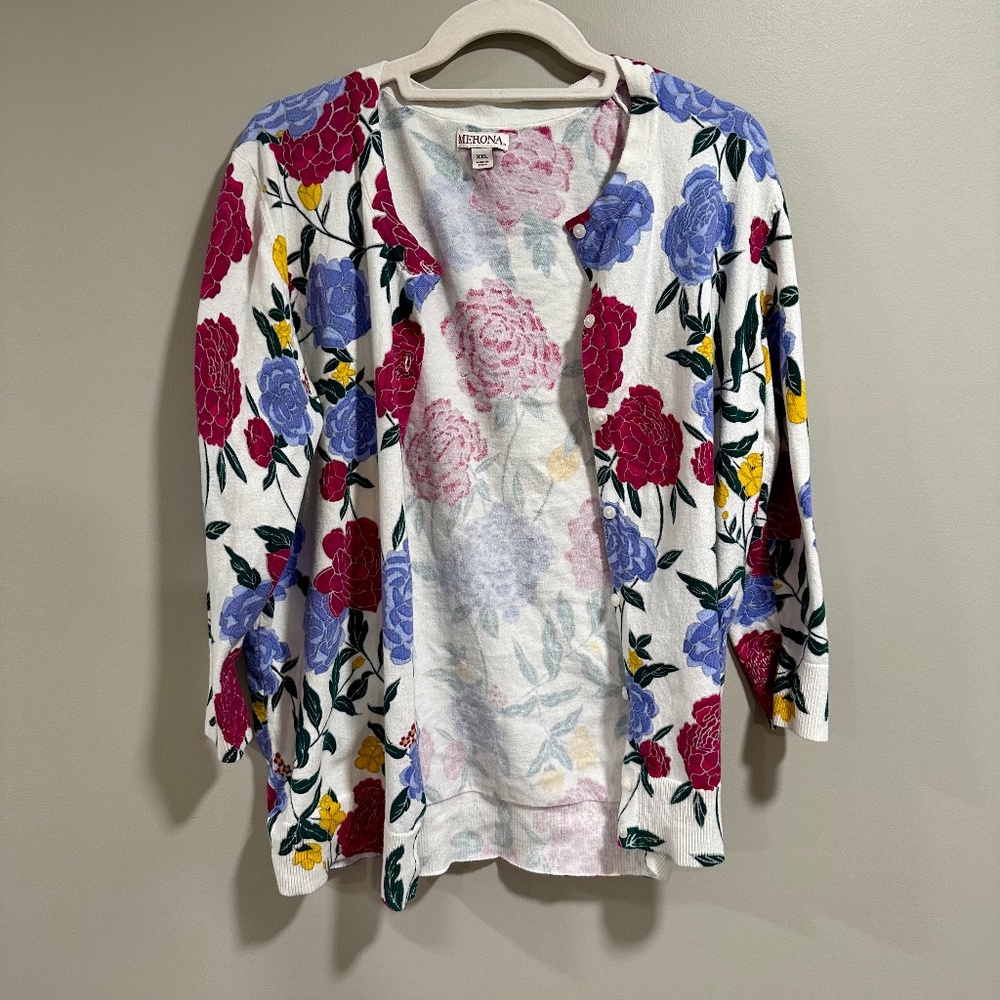 Merona XXL White Floral Button Cardigan